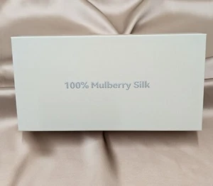 100% Silk Pillowcase, eye mask and FREE hair scrunchie – Beautiful Box Set - Picture 1 of 30