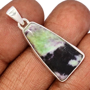 Natural Kammererite - Finland 925 Sterling Silver Pendant Jewelry CP59218 - Picture 1 of 1