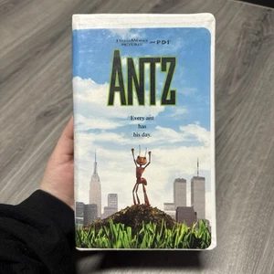 Ants VHS Clamshell Video Tape - Imagen 1 de 4