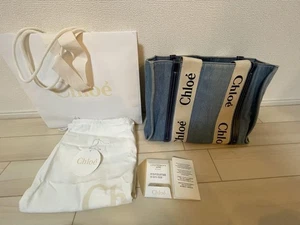 Borsa a mano Chloe Woody media denim tote bag azzurro bianco autentica usata - Foto 1 di 19