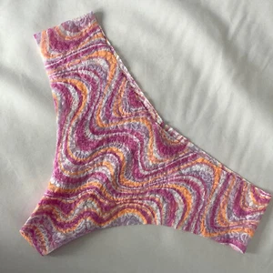 Victoria's Secret PINK Pink Wavy Print Floral Mesh No Show Thong - Size XL BNWT - Picture 1 of 3