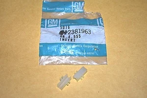 GM 1961-1985 Chevrolet GMC Truck Suburban Shifter Fork Insert 2381963 4 5 Speed - Picture 1 of 4