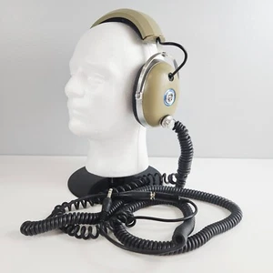Auriculares sobre la oreja Koss PRO4AA - verde aguacate de colección - Imagen 1 de 9