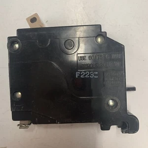 USED Cutler-Hammer 1 POLE 15 AMP Circuit Breaker 10,000 A 120/240 Vac - Picture 1 of 14