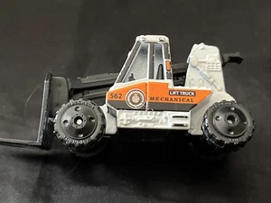 Vintage 2001 Matchbox Mattel White Diecast 3" Fork Lift Truck Telehandler - Picture 1 of 4