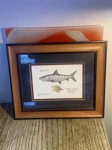 IMPRESIÓN DE DIBUJO DE PEZ HUESO COLA DE CUBO DE ARENA DE HAGEN ENMARCADA POR DANIEL LINDVIG FIRMADO - Imagen 1 de 9