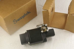 NEW WHITEY SWAGELOK 151-SR AIR ACTUATOR SPRING RETURN VALVE 200 PSI - Picture 1 of 6