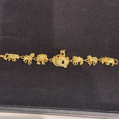 Retro Gold Tone Noahs Ark Animal Chain Bracelet 8 inches Vintage Style - Image 1 of 4