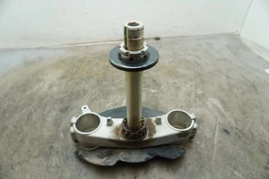20 SUZUKI GSXR 1000 LOWER TRIPLE TREE E-5395 - Picture 1 of 7