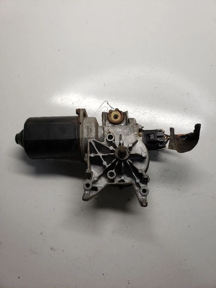 Windshield Wiper Motor Fits 03 AVALANCHE 1500 1328769 - Image 1 of 4