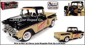 Auto World '57 Chevy 3100 camioneta escalonada cerveza bola de lino escala 1:18 AW311 - Imagen 1 de 13