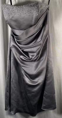 Платье женское Alfred Angelo 6 серое без рукавов со стразами бисер собранный в рюш корсет сзади - Изображение 1 из 4