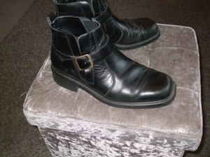 clarks buckle boots