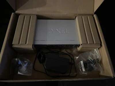 ZyXEL MG108 Gigabit 8-Port 2.5GbE 2 Layer Unmanaged Switch For Home - Image 1 of 3