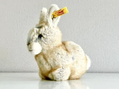 STEIFF Hase🐰„HOPPEL“ Plüsch Kaninchen Stofftier 15cm sitzend KNOPF & FAHNE ✅ - Bild 1 von 4