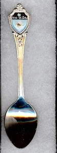 #188) SILVER PLATED TEA SPOON SEA WORLD MARINE MAMMAL THEME PARK AUSTRALIA   - Picture 1 of 2