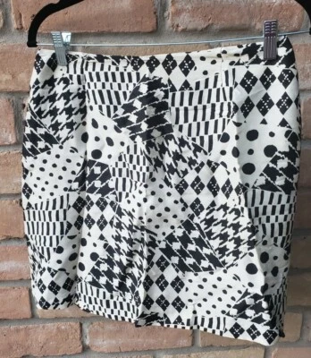 Sexy Minifalda Club Vintage Años 90 Caché Talla 8 Negro Blanco Estampado TODA SEDA DEFECTOS Y2K Foto 1 de 4