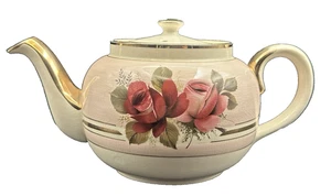 Vintage Sadler Teapot Beautiful Pink and Red Cabbage Roses **Read - Picture 1 of 21