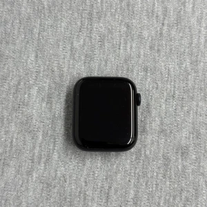 Apple Watch SE (2nd Generation) 44mm GPS Cellular Midnight Aluminum - Picture 1 of 7