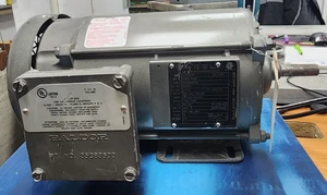 🤠 NEW BALDOR / RELIANCE 2 HP HAZ LOC MOTOR 1755 RPM 460 VAC 3Ø 56 FR EM7037 - Picture 1 of 6