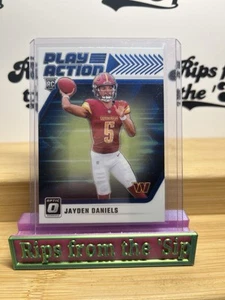 2024 Panini Donruss Optic - Play Action Jayden Daniels #1 (RC) - Picture 1 of 2