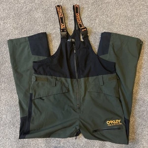 Oakley Bavaglino Donna Protezione Termonucleare Shell Verde Foresta/Nero 2XL - Foto 1 di 10