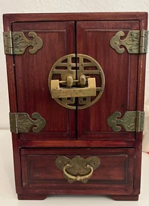 Wunderschöner, chinesischer Vintage Mini Schmuckschrank-eine Rarität! - Bild 1 von 12