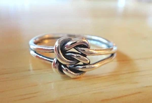 Anillo de 2 mm banda de amor celta nudo doble infinito plata esterlina talla 6 8x8 mm - Imagen 1 de 5