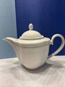 MIKASA ITALIAN COUNTRYSIDE TEAPOT EUC - Picture 1 of 9