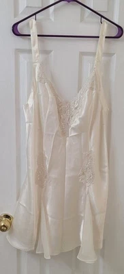 De Colección VICTORIA'S SECRET Años 80 90 Marfil Novia Camisón Deslizable Satén Encaje Grande Foto 1 de 4