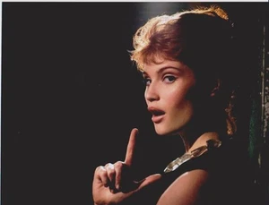 Foto firmada por Gemma Arterton 10x8 Quantum of Solace (imagen 3) (AUCC COA) - Imagen 1 de 1