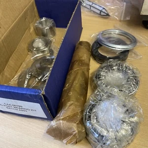 Kit de rodamientos de poste King Volvo/Davy Engineering CCA-00199 - Imagen 1 de 10