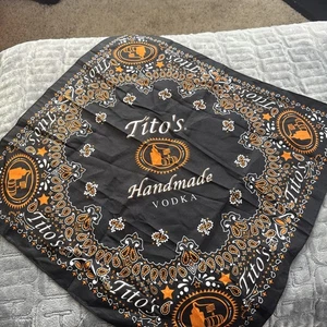 TITO'S Handmade Vodka Handkerchief Bandana Scarf Square And Red/White/Blue Bag - Picture 1 of 11