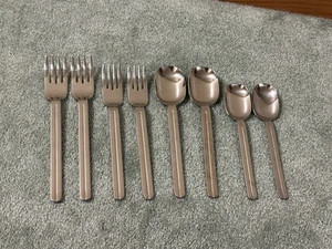 Retroneu INFINITE Stainless Dinner Salad Forks Teaspoons + 18/8 Korea Flatware - Picture 1 of 7