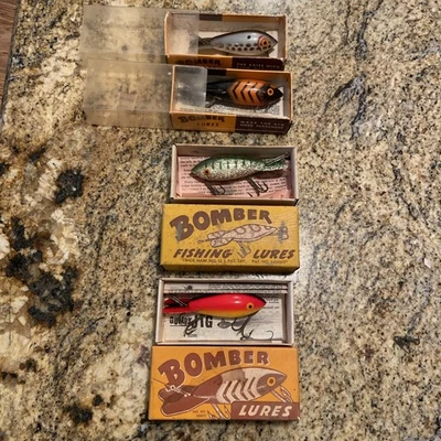 No. 2 - 4 Vintage Bomber FISHING Lures With Boxes Some W/paper - Image 1 of 4
