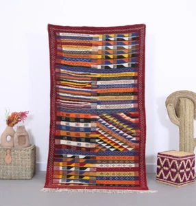 Alfombra Taznakht Kilim 3,7 x 6,5 pies - Alfombra Picasso - Alfombra marroquí - Alfombra bereber de colección - Imagen 1 de 12