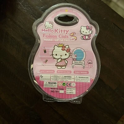 Hello Kitty Moda Niñas Maquillaje Belleza Cosméticos Set Material de Seguridad +3 Edades Nuevo Foto 1 de 4