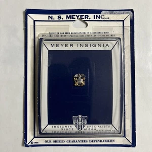 Vintage 1966 Meyer Insignia Military Pins Sealed NEW Rare Item - Picture 1 of 3