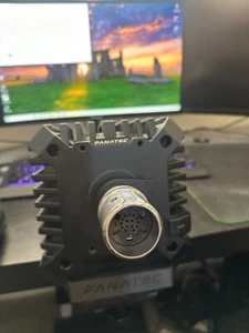 Base ruota trazione diretta Fanatec CSL DD con alimentatore 8nm + morsetto da tavolo - Foto 1 di 2
