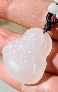 Collana Buddha Sangkhai in giada bianca naturale intagliata - Foto 1 di 12