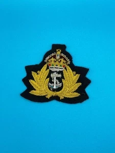 CIIIR Royal Navy Officers Beret Badge - King Charles Crown - Foto 1 di 1