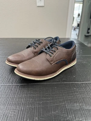 Boys Dress Shoes Size 6 - Image 1 of 4