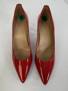 Michael Kors rot Lackleder Dorothy spitz zulaufend Pfennig Heels Größe 8M - Bild 1 von 7