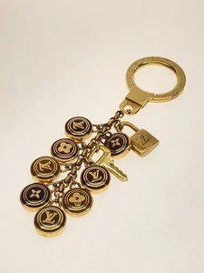 LOUIS VUITTON M65387 Porte Cles Pastille Key Bag Charm Monogram Brown Key Ring - Bild 1 von 5