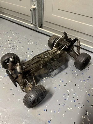 复古 Kyosho Lazer ZX 4WD 比赛越野车 适用于零件或还原 RC — 第 1/4 张图片