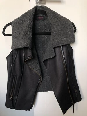 Wayne Cooper Vest 6 - image 1 of 4