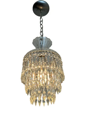 Lámpara colgante pequeña vintage de cristal checo para pastel de boda Foto 1 de 4