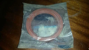 GENUINE FORD 77BM-6701-AB SEAL FORD ESCORT, CORTINA, SIERRA ETC - Picture 1 of 1