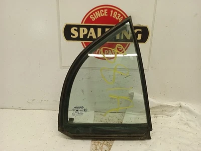 Вентиляционное стекло для правой задней двери пассажира от 2001 Honda Civic седан 11556519 - Изображение 1 из 4