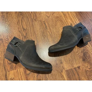 Botín al tobillo Clarks Charlten Grace para mujer de cuero engrasado marrón talla 6 nuevo sin caja - Imagen 1 de 11